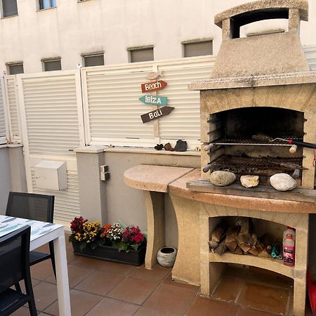 Cozy Beach House With Pool & Bbq Cubelles Luaran gambar